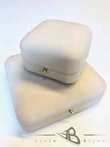 high jewelry box with metal button ref 5