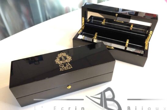 luxurious bespoke lacquered wooden box ref 7